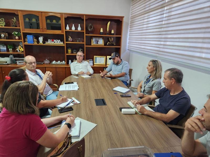 Nova Laranjeiras Viva: Parcerias pelo Desenvolvimento.